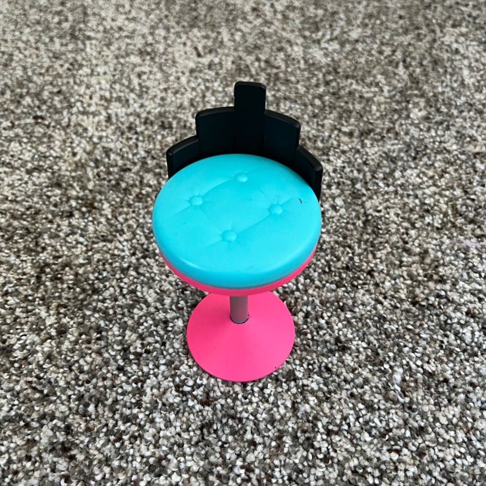 LOL OMG Surprise Doll Stool/Chair